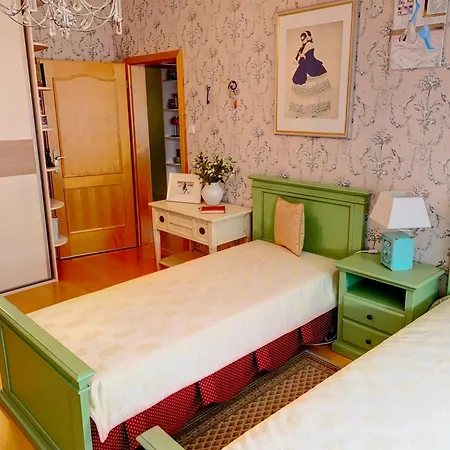 La Fleur Apartment *